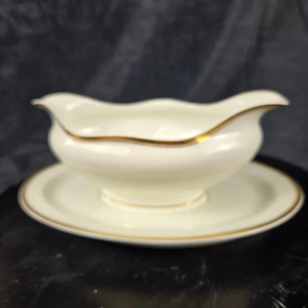 Haviland Limoges Gravy Boat with Underplate Attached Cream w/ Gold Accents Vtg